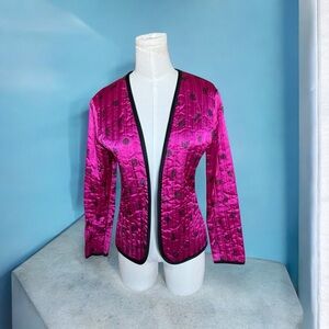 Vintage quilted jacket, in fuchsia color, open closure, high neck